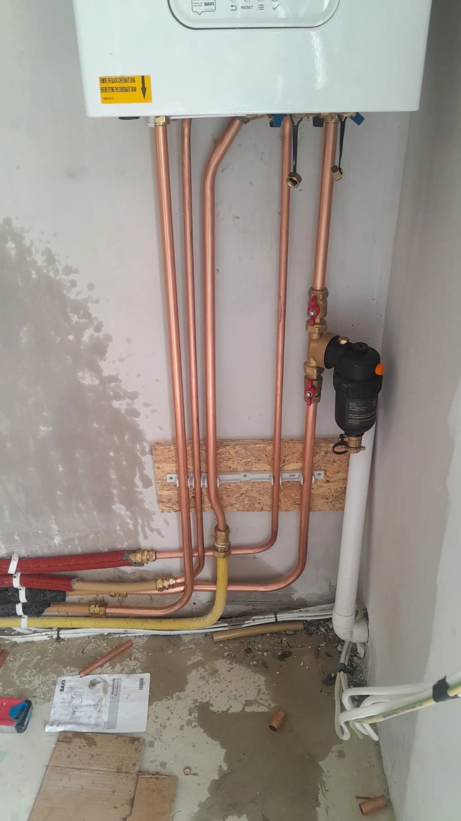 Baxi boiler pipework with a system filter